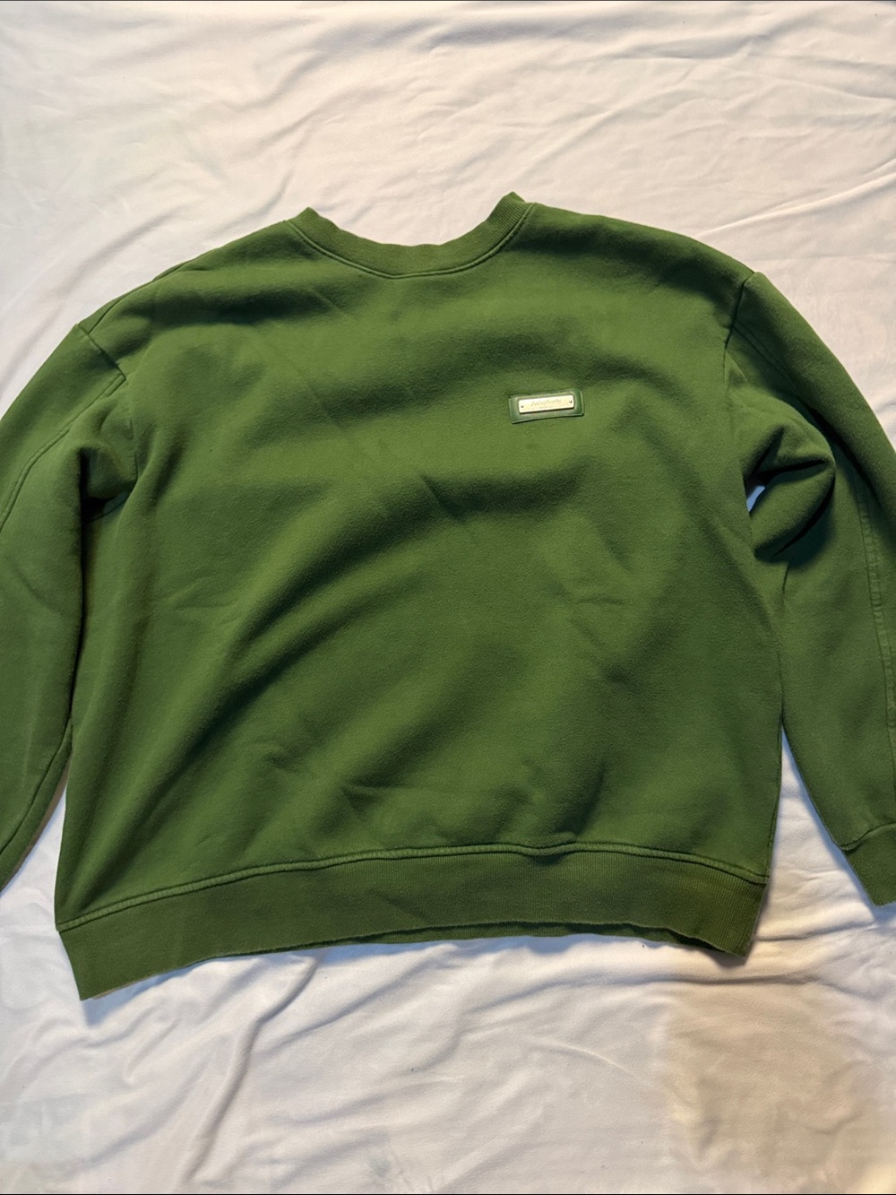 H&M Men's Olive Crewneck Sweatshirt with Chest Patch